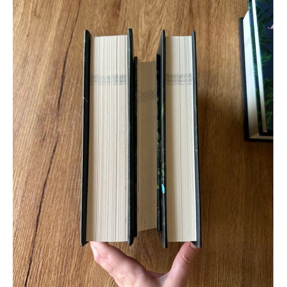 Barnes & Noble Special Edition The Powerless Series By Lauren Roberts - Picture 2 of 7